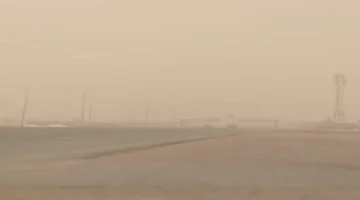 تحذير لمرتادي مرسى مطروح.. عاصفة ترابية قوية تتسبب في انعدام الرؤية الليلية